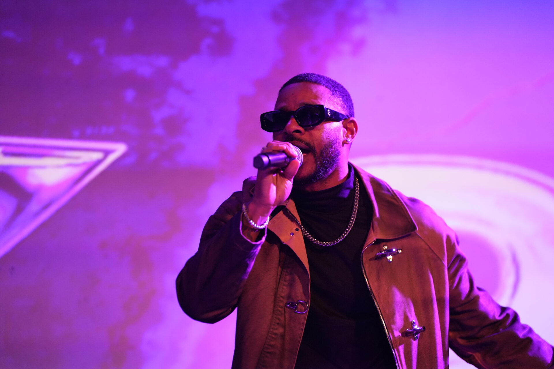 Eric Bellinger Brings Heat to His 22-city tour